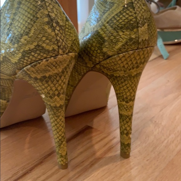 Colin Stuart  Lime python Platform High Heel Sz 10 - Picture 2 of 11